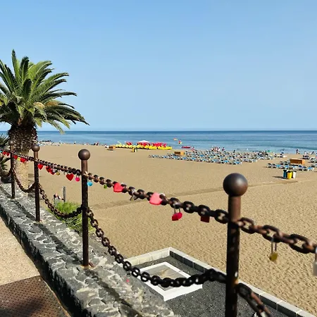 -montorian View Lanzarote- פוארטו דל כרמן